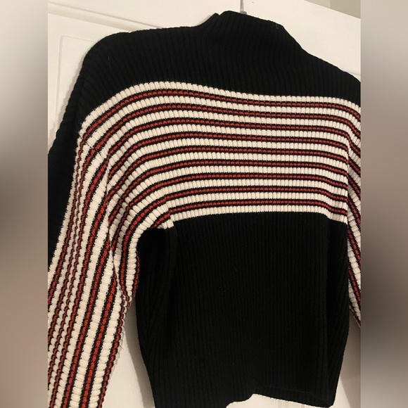 Urban Outfitters Sweater - Picture 2 of 3